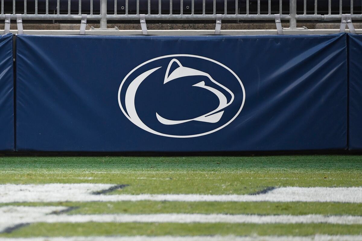 Penn State Football Fixes Viral Super Bowl Tweet 'No Magnifying Glass Needed' News, Scores