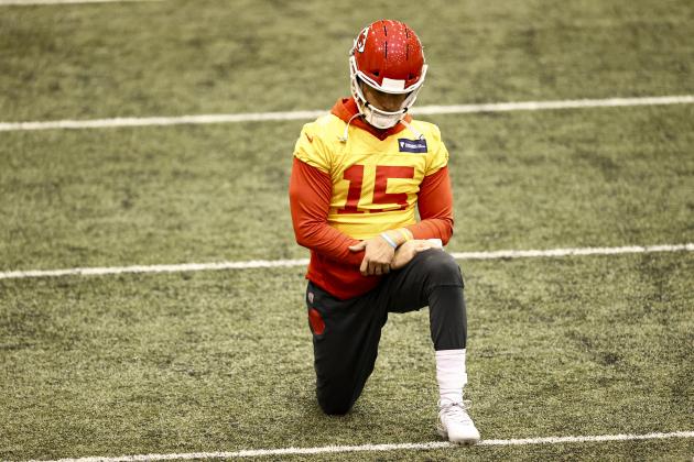 Kansas City Chiefs Quarterback Patrick Mahomes (15) stretching during NFL football practice Thursday, Feb. 4, 2021, in Kansas City, Mo. The Chiefs will face the Tampa Bay Buccaneers in Super Bowl 55. (Steve Sanders/Kansas City Chiefs via AP)