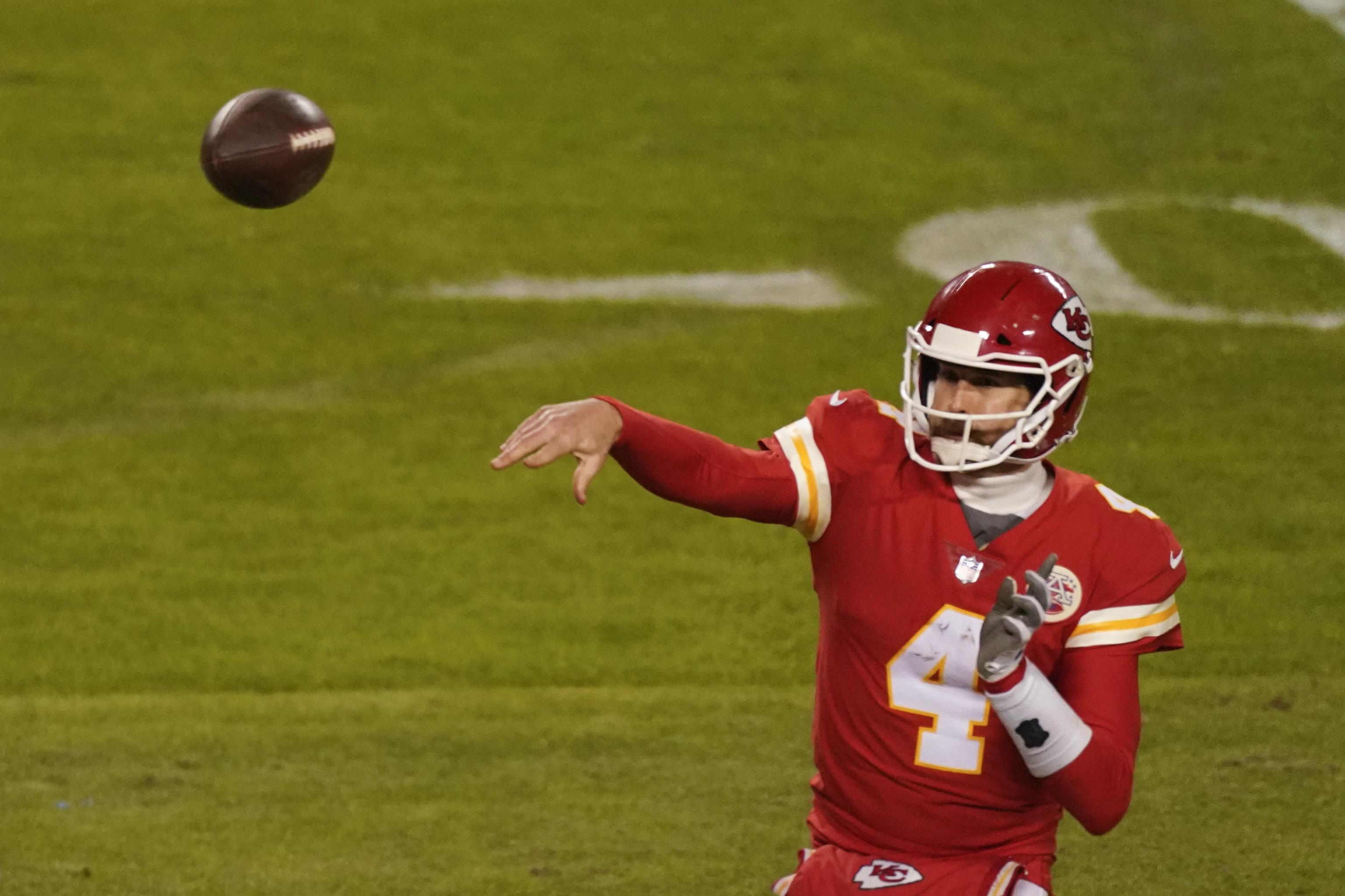 Top-selling Item] Chad Henne 4 Kansas City Chiefs Super Bowl LVII