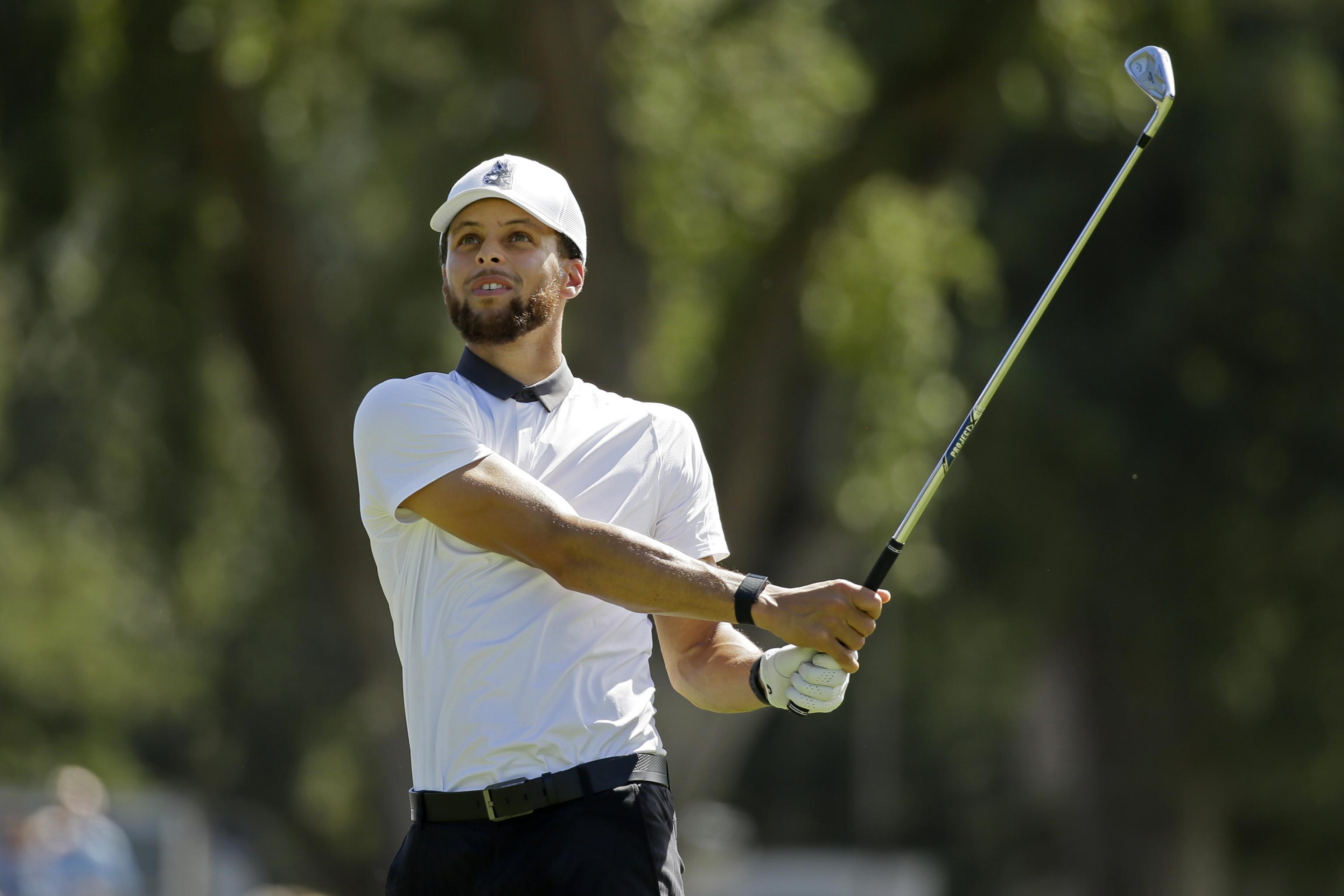 Stephen Curry sticks it to haters with another solid pro golf showing