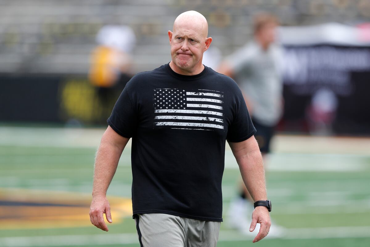chris-doyle-resigns-from-jaguars-coaching-staff-after-backlash-to-hire