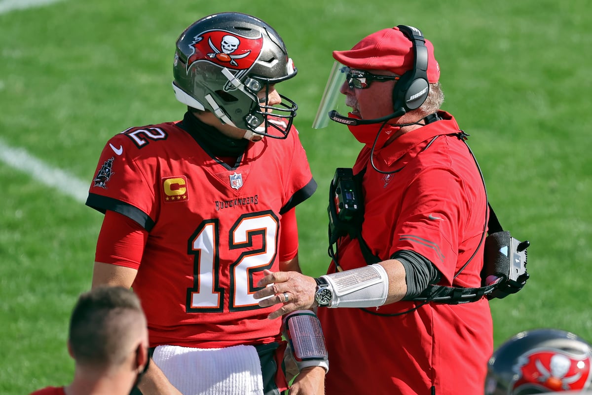 <p>Tom Brady'Wanted to Try a Different Way' Than Patriots, Says Bucs' Bruce Arians thumbnail