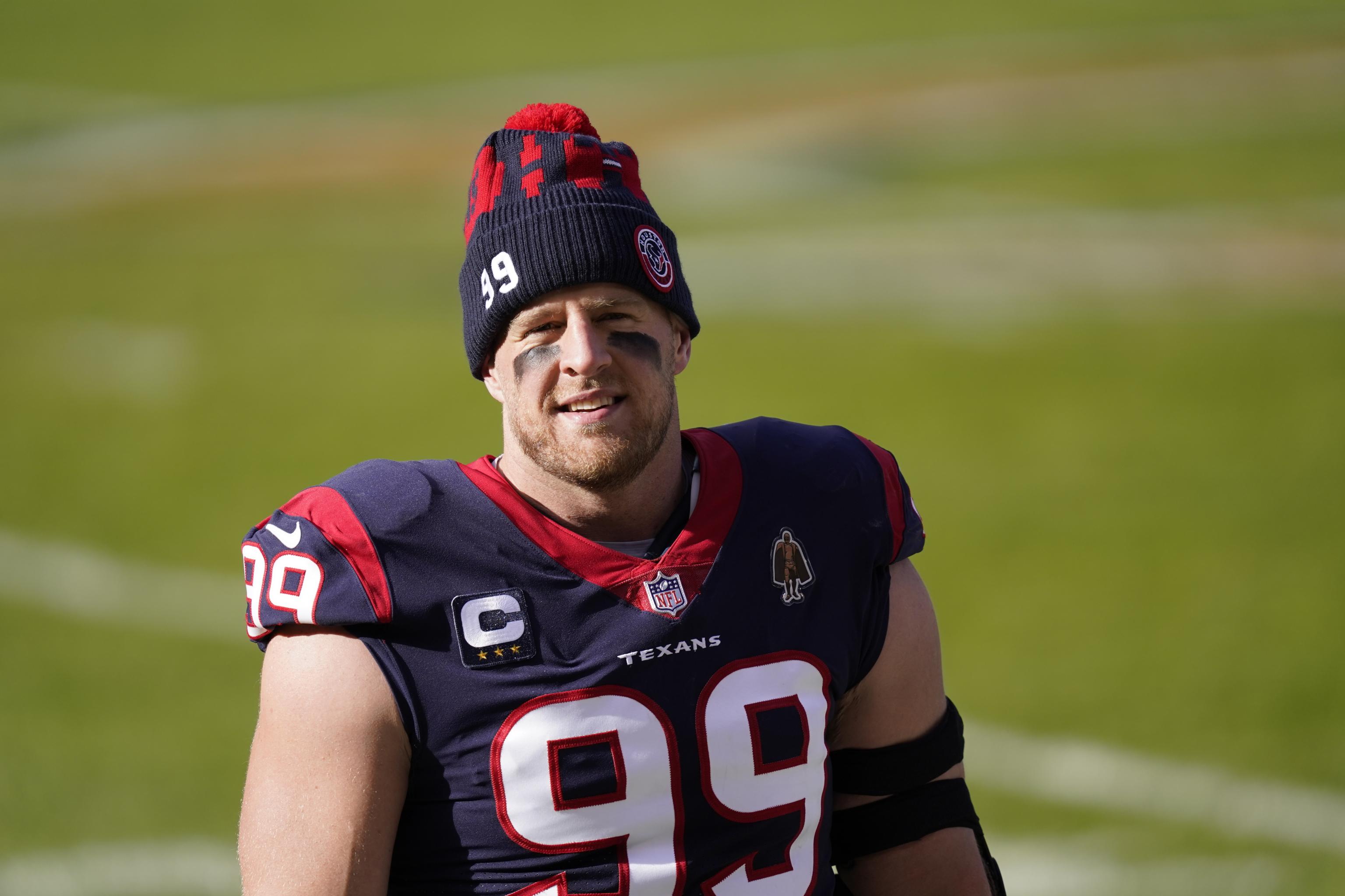 J.J. Watt: NFL owner, who is also a pilot, jets in to help secure free  agent deal