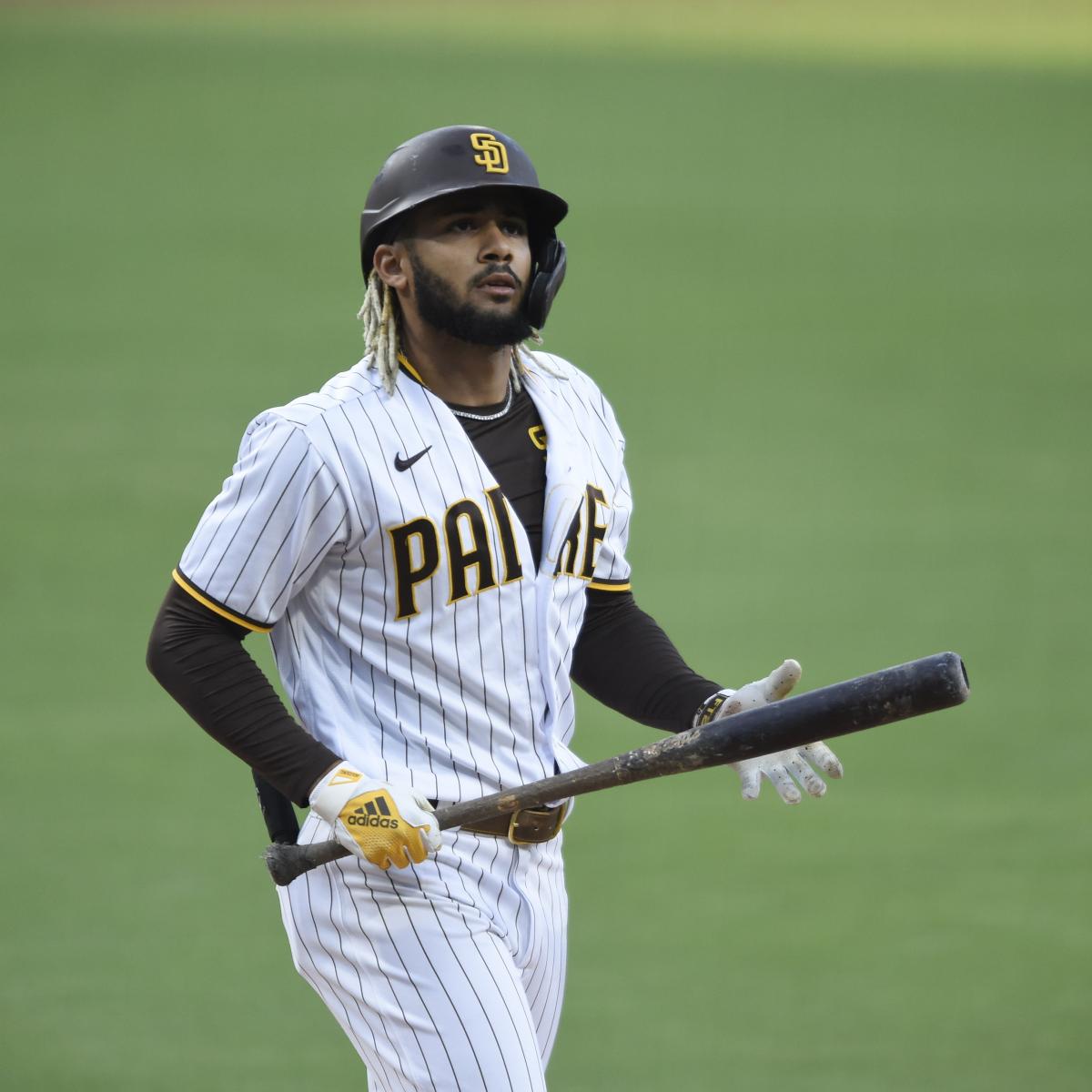 San Diego's greatest showman: Padres star Fernando Tatis Jr. shares, feels the love from right field - The San Diego Union-Tribune