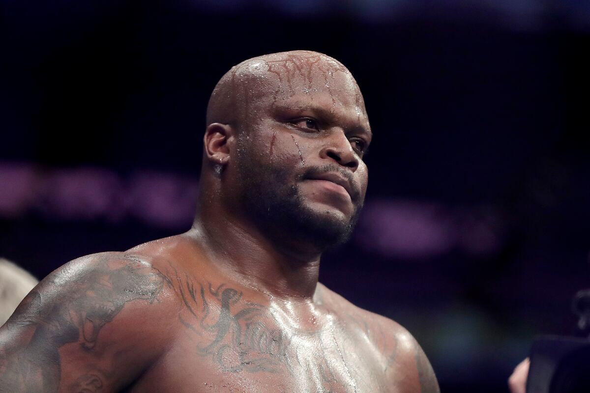 Ufc Vegas 19 Results Derrick Lewis Beats Curtis Blaydes With Uppercut Knockout Bleacher Report Latest News Videos And Highlights