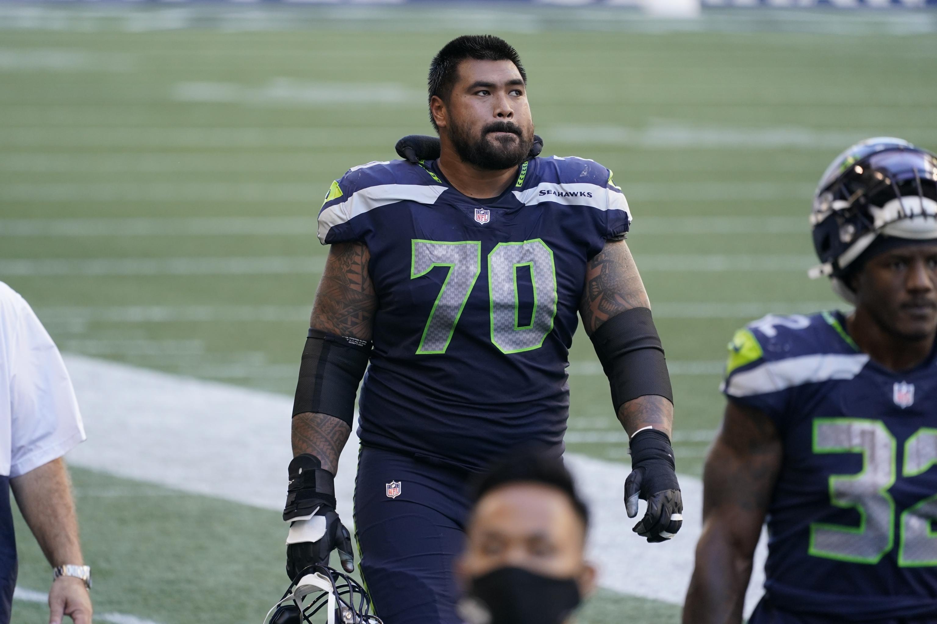 Report: OL Iupati to sign with Cardinals 