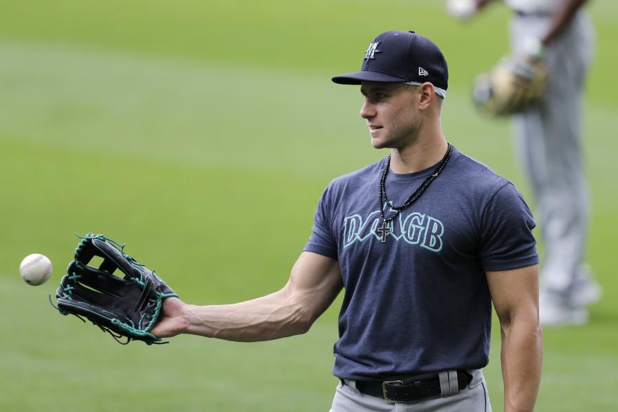 Mariners' Jerry Dipoto details how Jarred Kelenic is evolving his