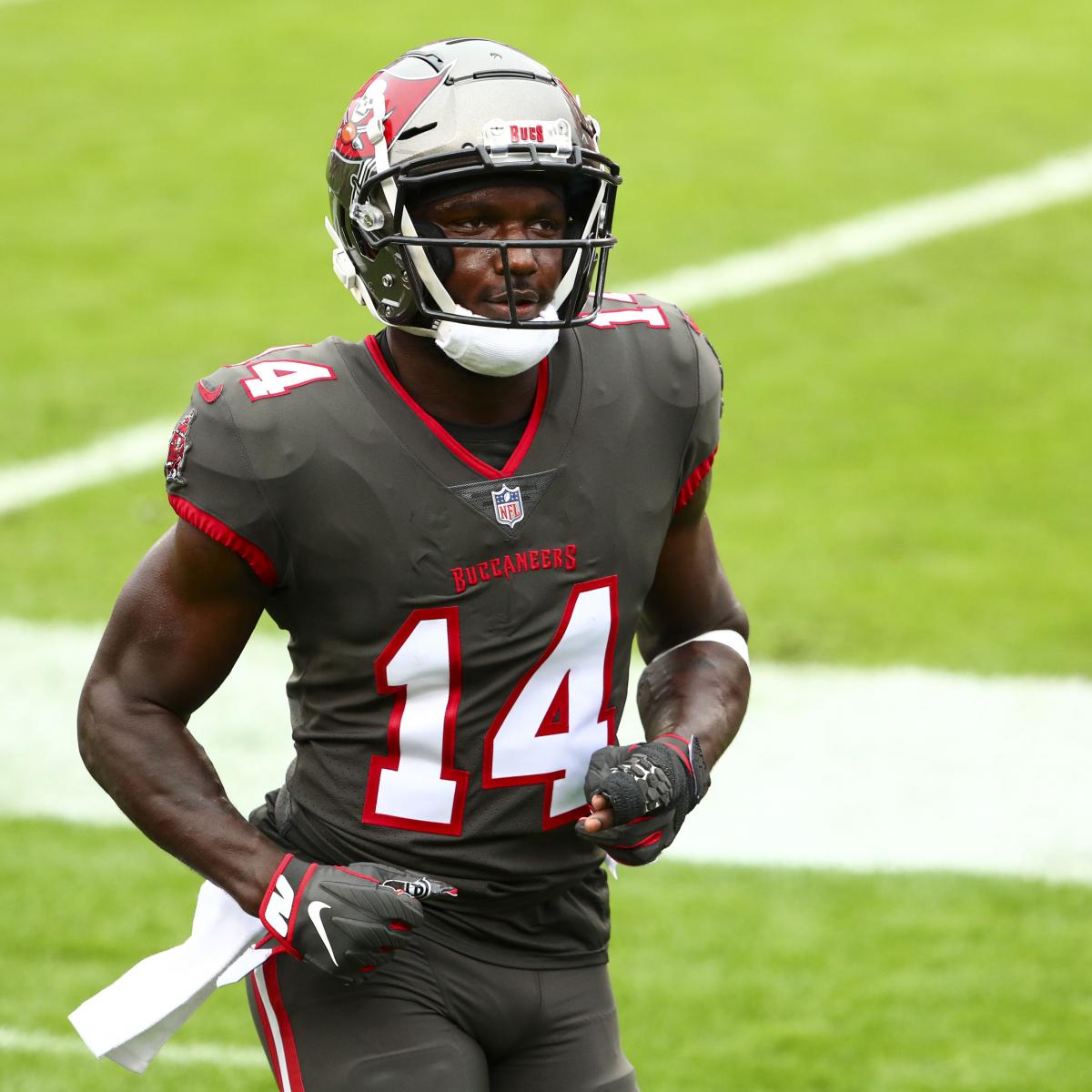 Chris Godwin on Franchise Tag 'I'll Play on It and Go Back to War