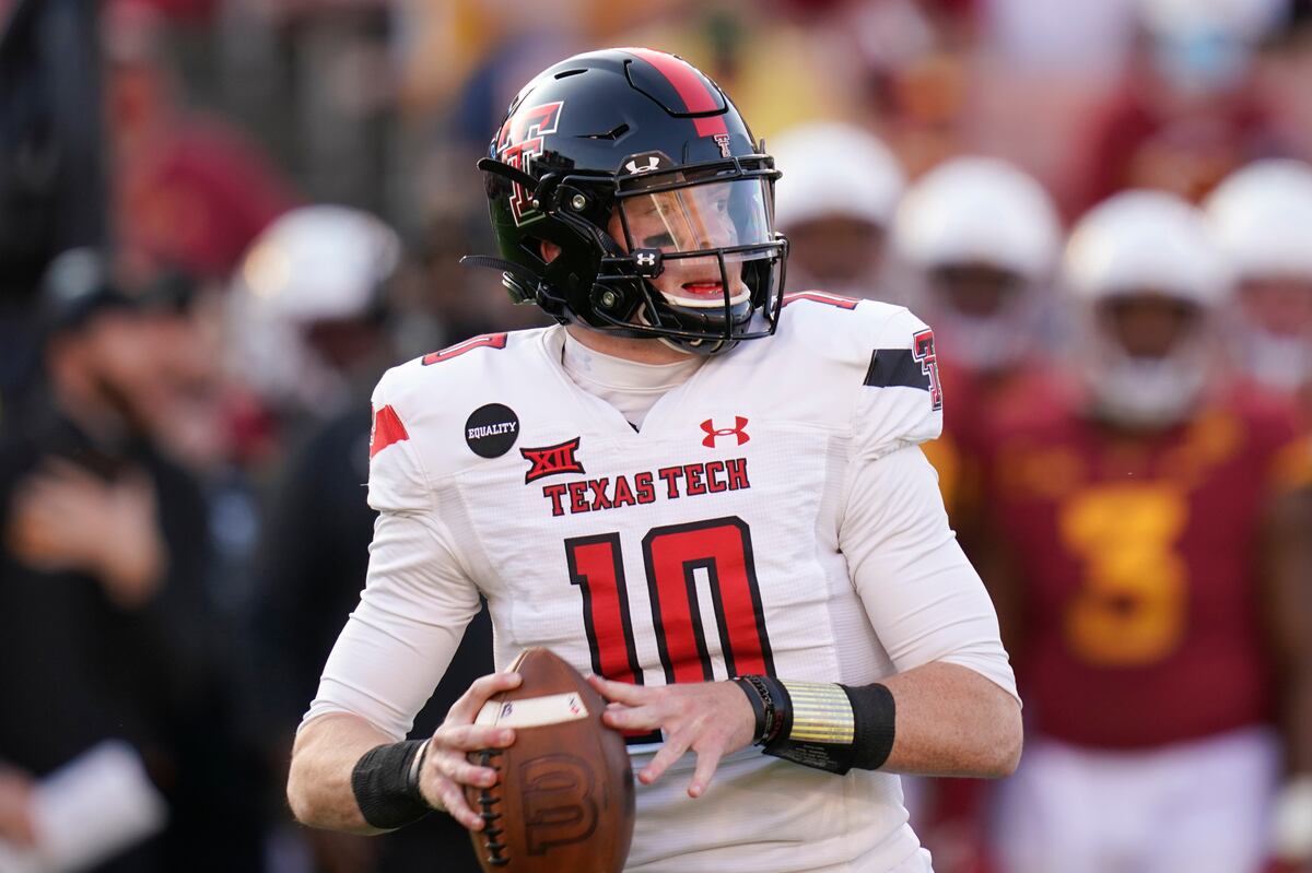 Alan Bowman Transfers to Michigan from Texas Tech After Joe Milton's