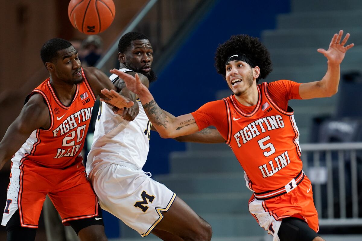 No. 4 Illinois Routs No. 2 Michigan 76-53 as Ayo Dosunmu Sits with Injury - Flipboard
