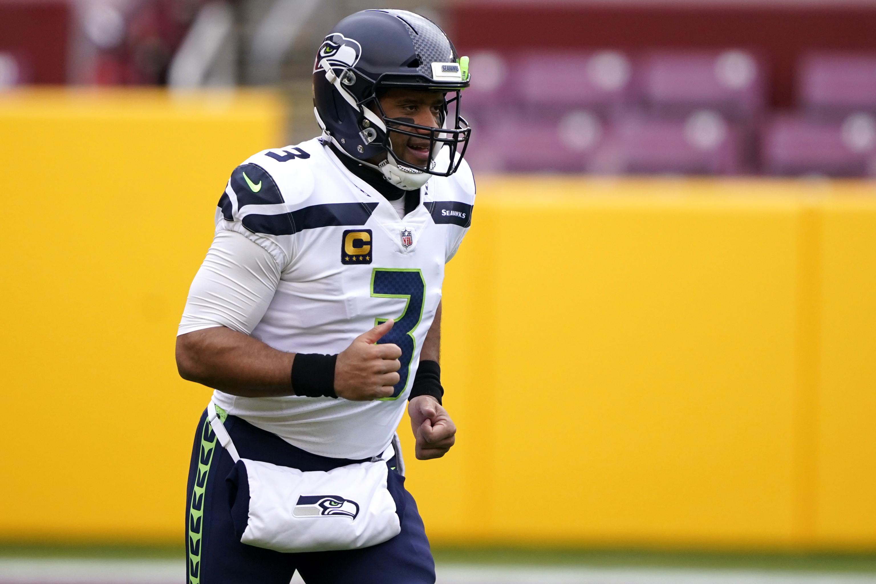 Roster moves, Russel Wilson says no trade request and other Seahawks news