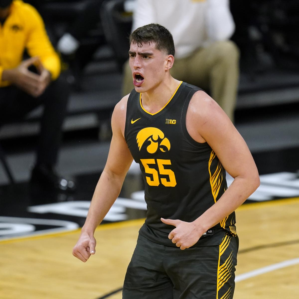 Luka Garza's No. 55 Jersey to Be Retired by Iowa After Historic