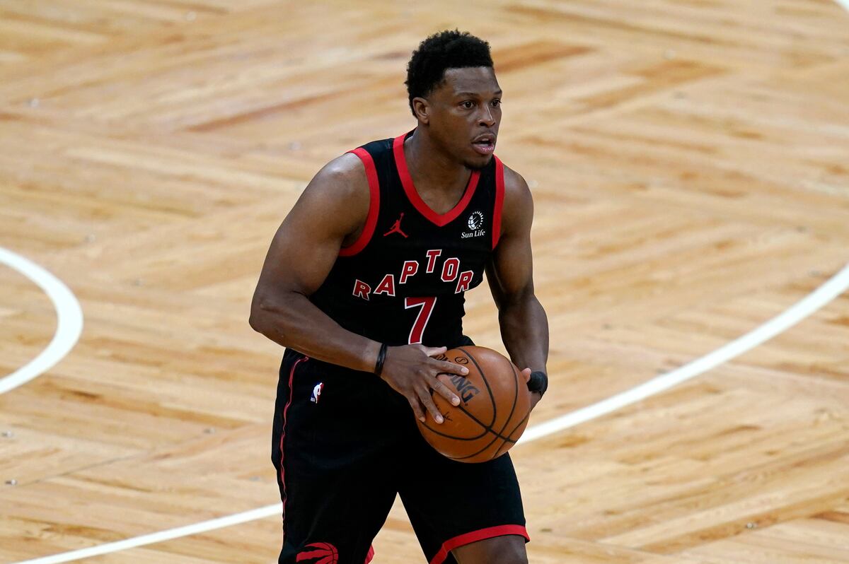 Kyle Lowry Trade Rumors: Clippers 'Pondered' Move but Contract 'Dissuaded' LA