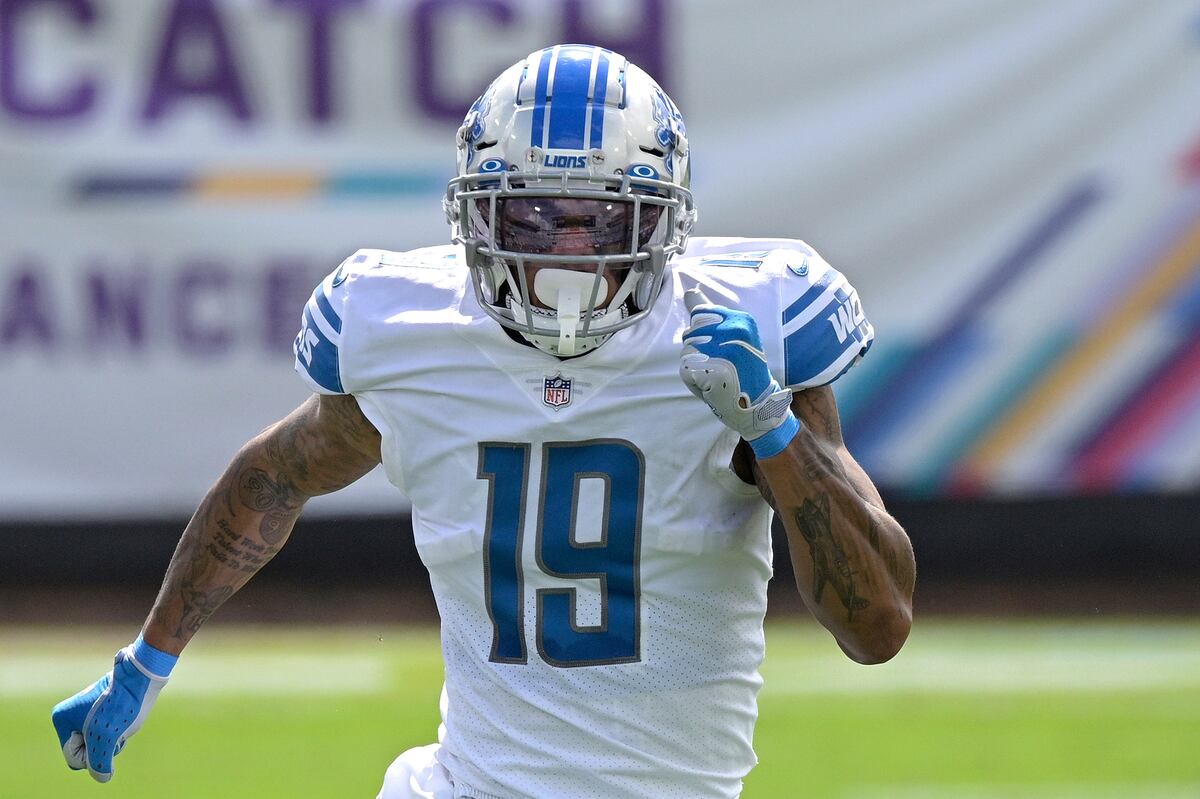 The 10 Best NFL Players Who Are Most Likely to Play on New Teams in