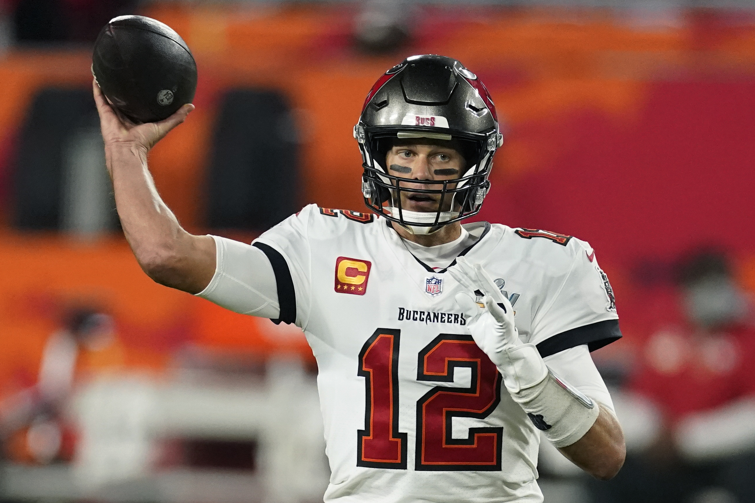 Tom Brady in a Buccaneers jersey? QB's odd move joins NFL history