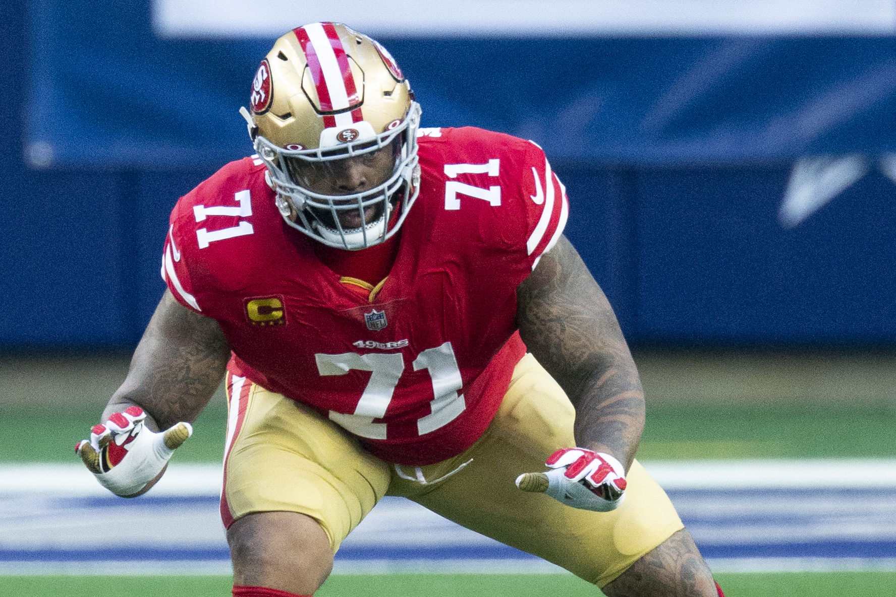 49ers' Trent Williams not retiring, returning for another season