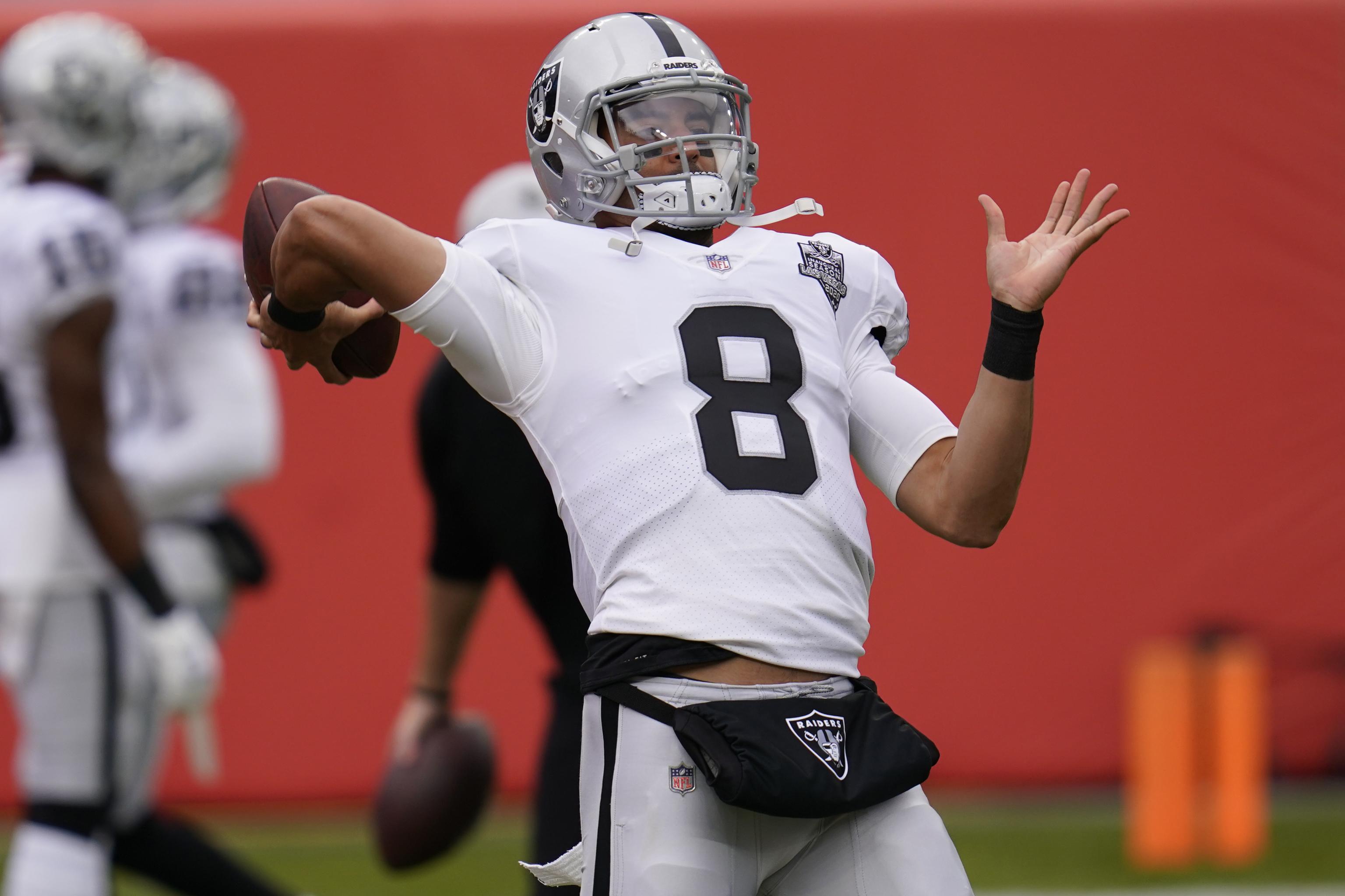 Las Vegas Raiders quarterback Marcus Mariota (8) during an NFL