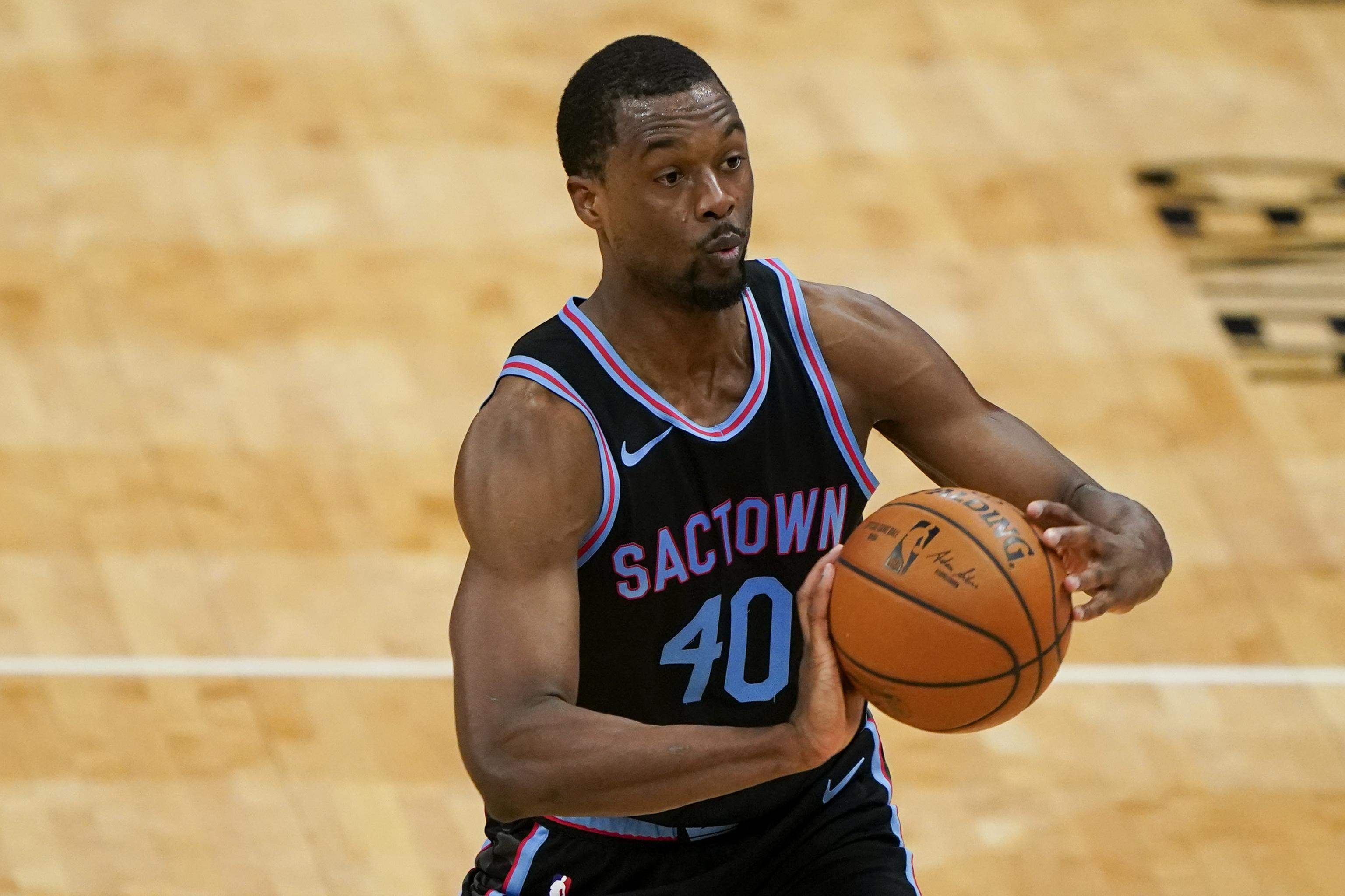 Harrison Barnes Trade Rumors Nuggets Interested In Kings Wing