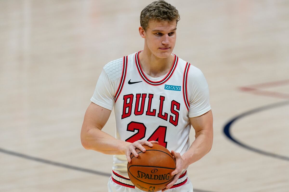 Lauri Markkanen Trade Rumors: Bulls Fielding Calls on PF After Vucevic Trade