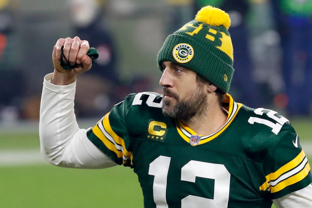 Aaron Rodgers Took ‘Pages and Pages’ of Notes to Prep for Jeopardy Guest Host