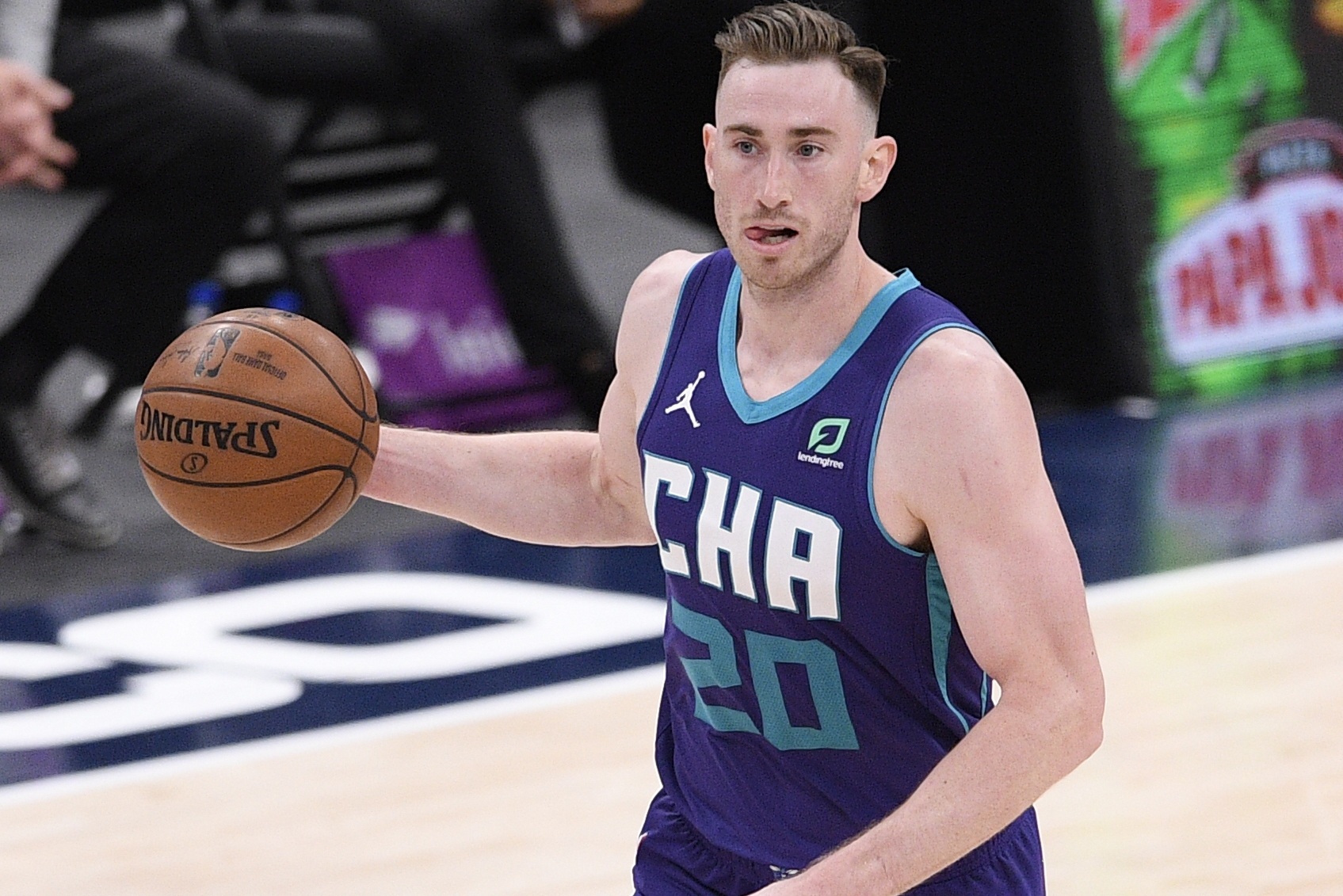 Gordon Hayward out at least 4 weeks with right foot sprain