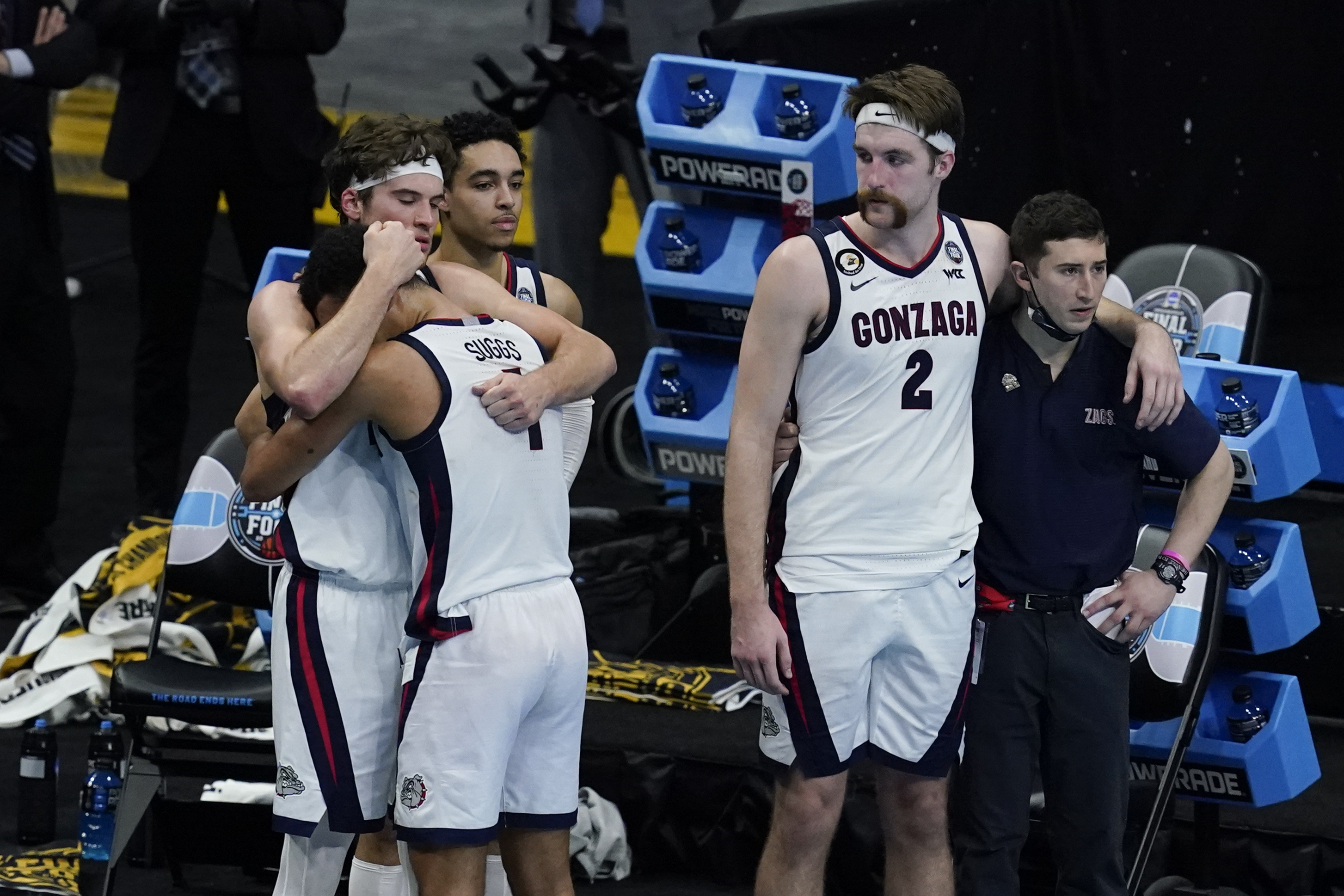 Kaden Perry leaves Gonzaga basketball team due to back injury