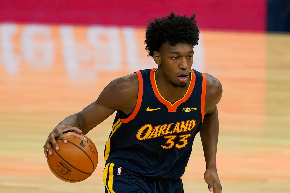 Report: Warriors' James Wiseman Feared to Be out for Season After Knee Injury thumbnail