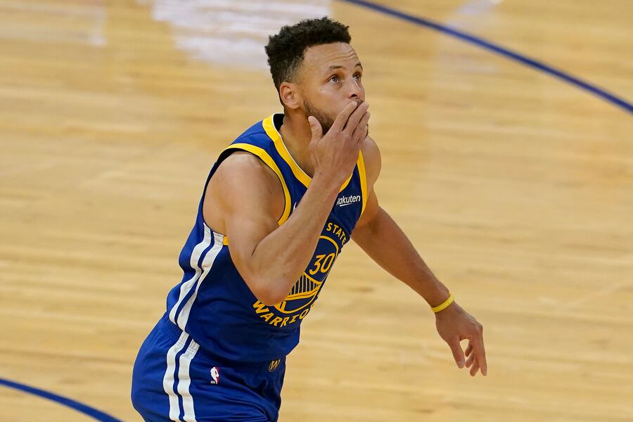 Stephen Curry Drops 53 As Warriors Beat Nuggets Jamal Murray Exits With Injury Bleacher Report Latest News Videos And Highlights