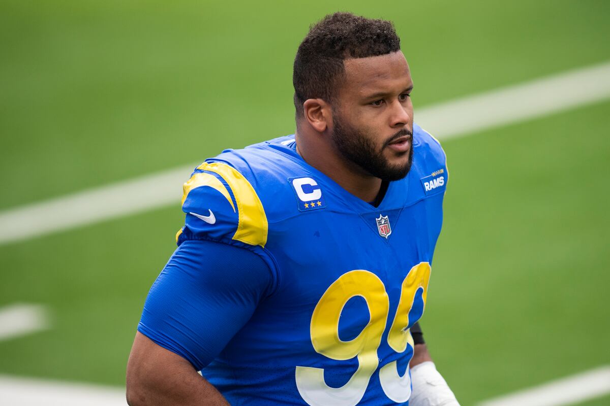 DeVincent Spriggs Apologizes to Aaron Donald over Assault Allegations - Vimarsana News