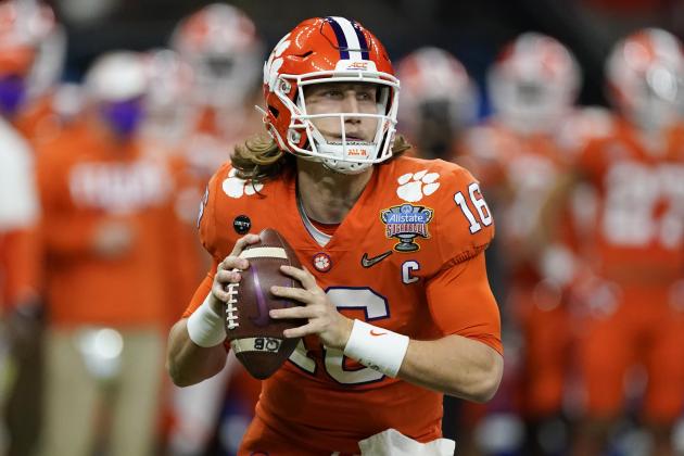 Clemson quarterback Trevor Lawrence passes against Ohio State during the first half of the Sugar Bowl NCAA college football game Friday, Jan. 1, 2021, in New Orleans. (AP Photo/John Bazemore)