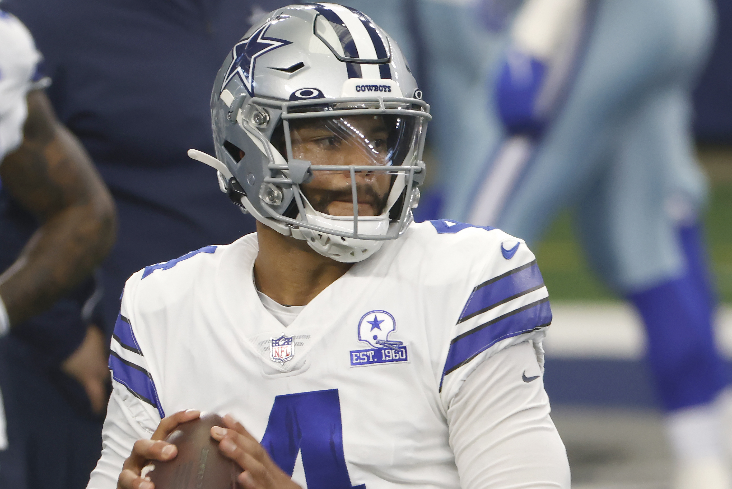 Stephen Jones commits to Dak Prescott as Cowboys QB for 'years to come'