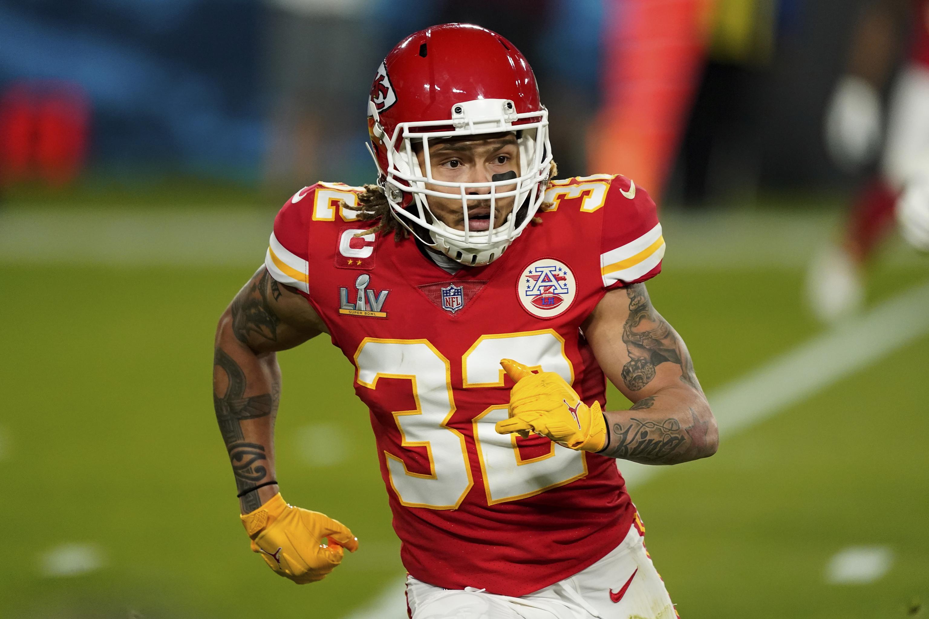 Chiefs' Frank Clark campaigns for Tyrann Mathieu return