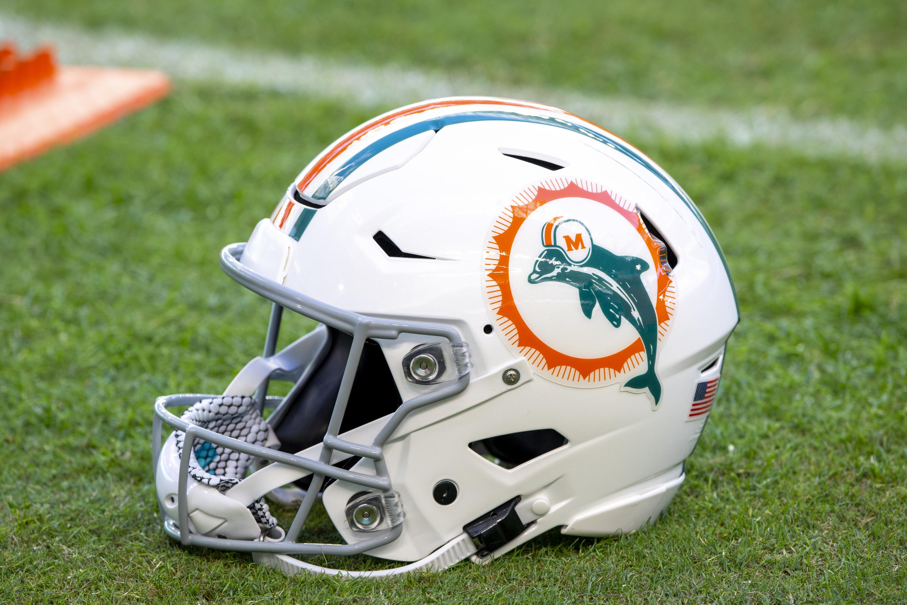 Miami Dolphins Reportedly Want 1 Player At No. 6 Overall - The