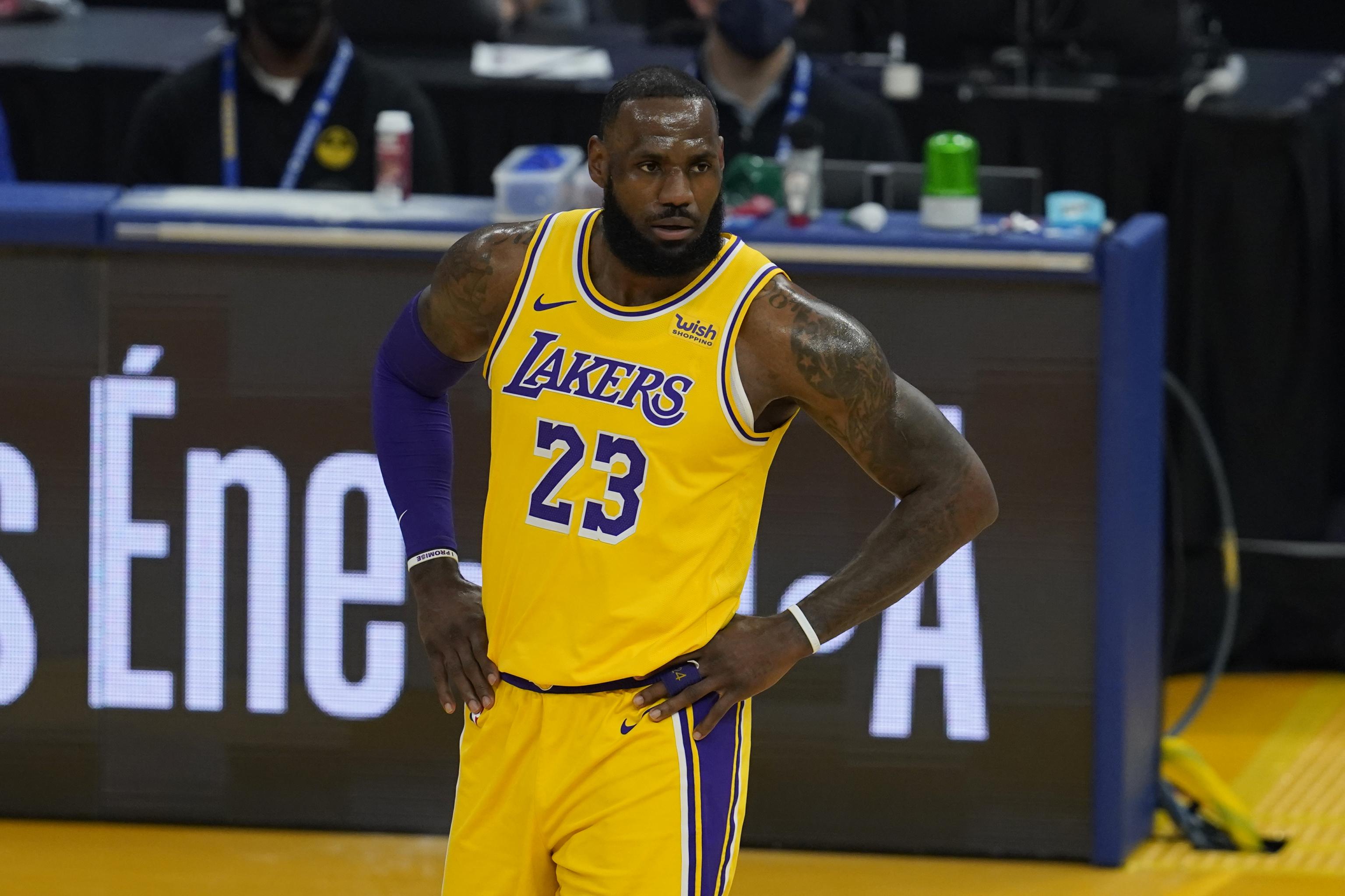 Lakers' LeBron James to go without social justice message on jersey - ESPN