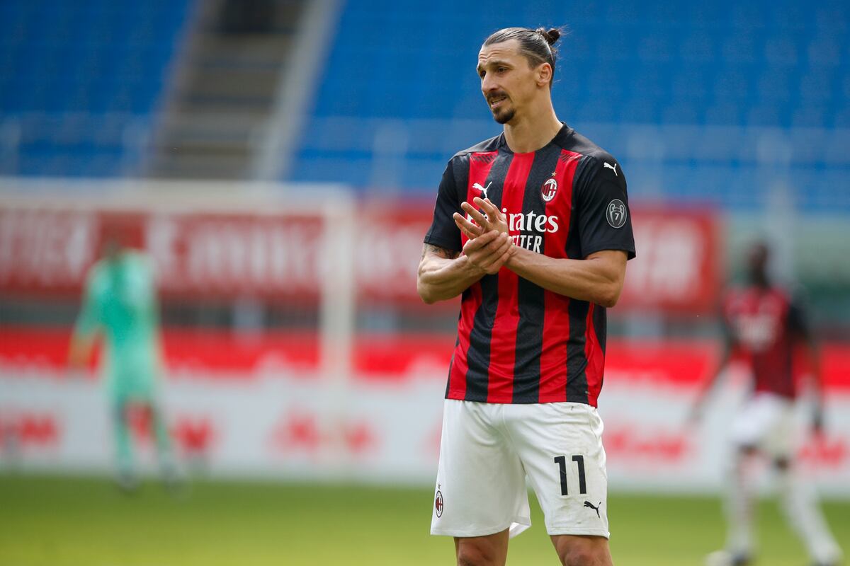 Zlatan Ibrahimovic, AC Milan Agree to 1-Year Contract ...