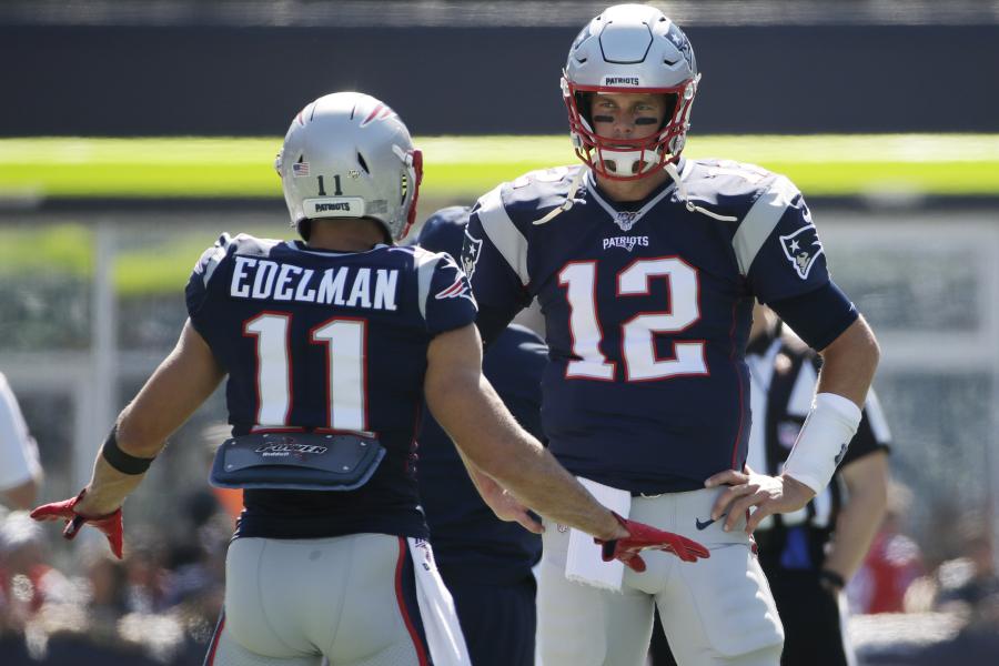 Gronk: '69% chance' Edelman joins Buccaneers