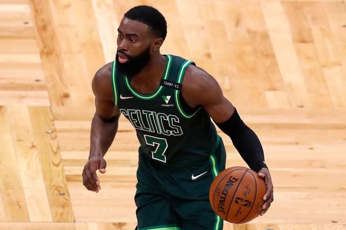 Celtics' Jaylen Brown to Have Surgery on Wrist Injury, Miss Rest of Season