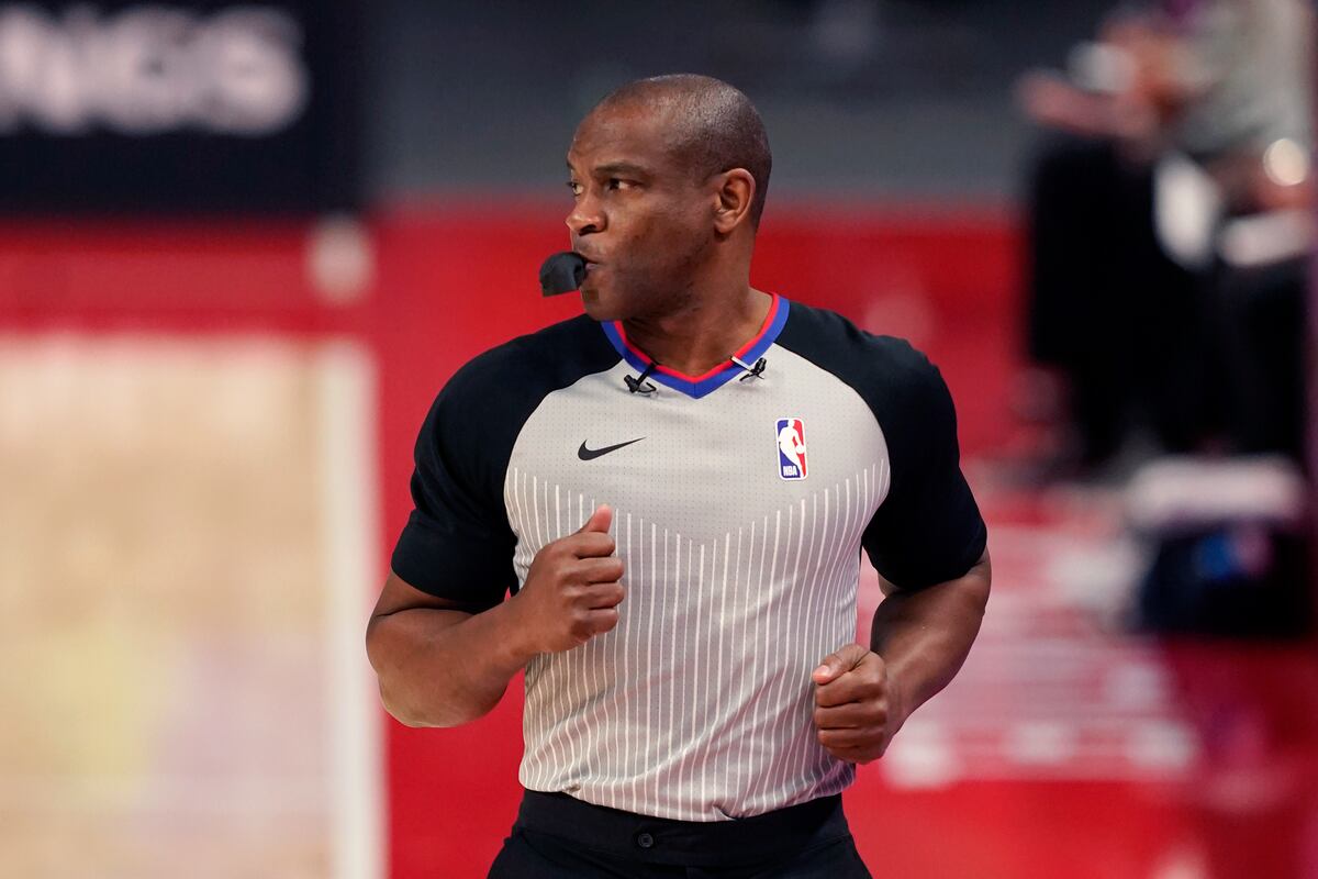 nba-referee-tony-brown-to-miss-rest-of-season-after-pancreatic-cancer