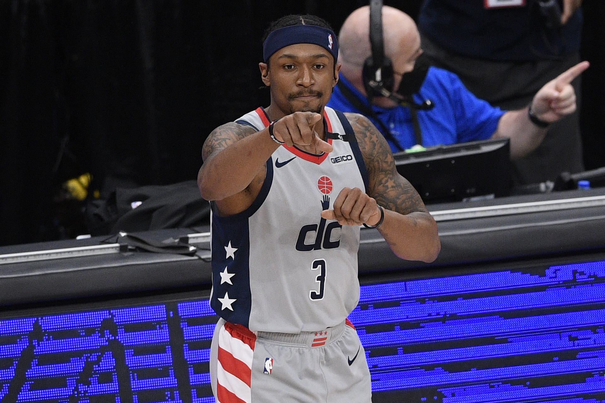 You a straight lame - Beal blasts Bazemore for making jokes about his  injury - Basketball Network - Your daily dose of basketball