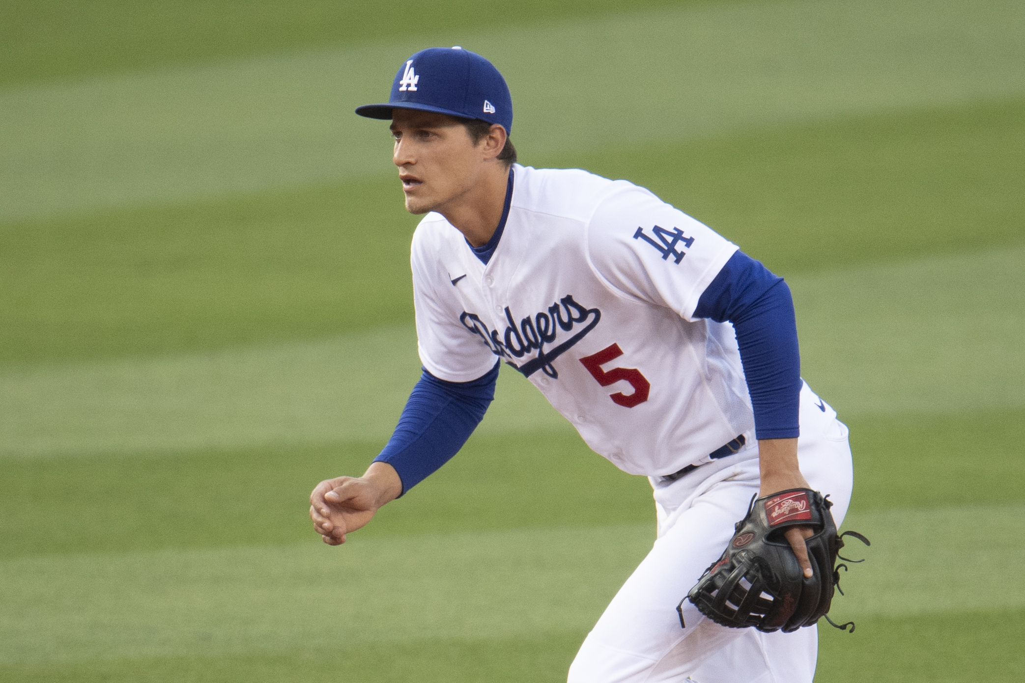 Dodgers' Corey Seager Suffers Broken Hand After Being HBP; Won't