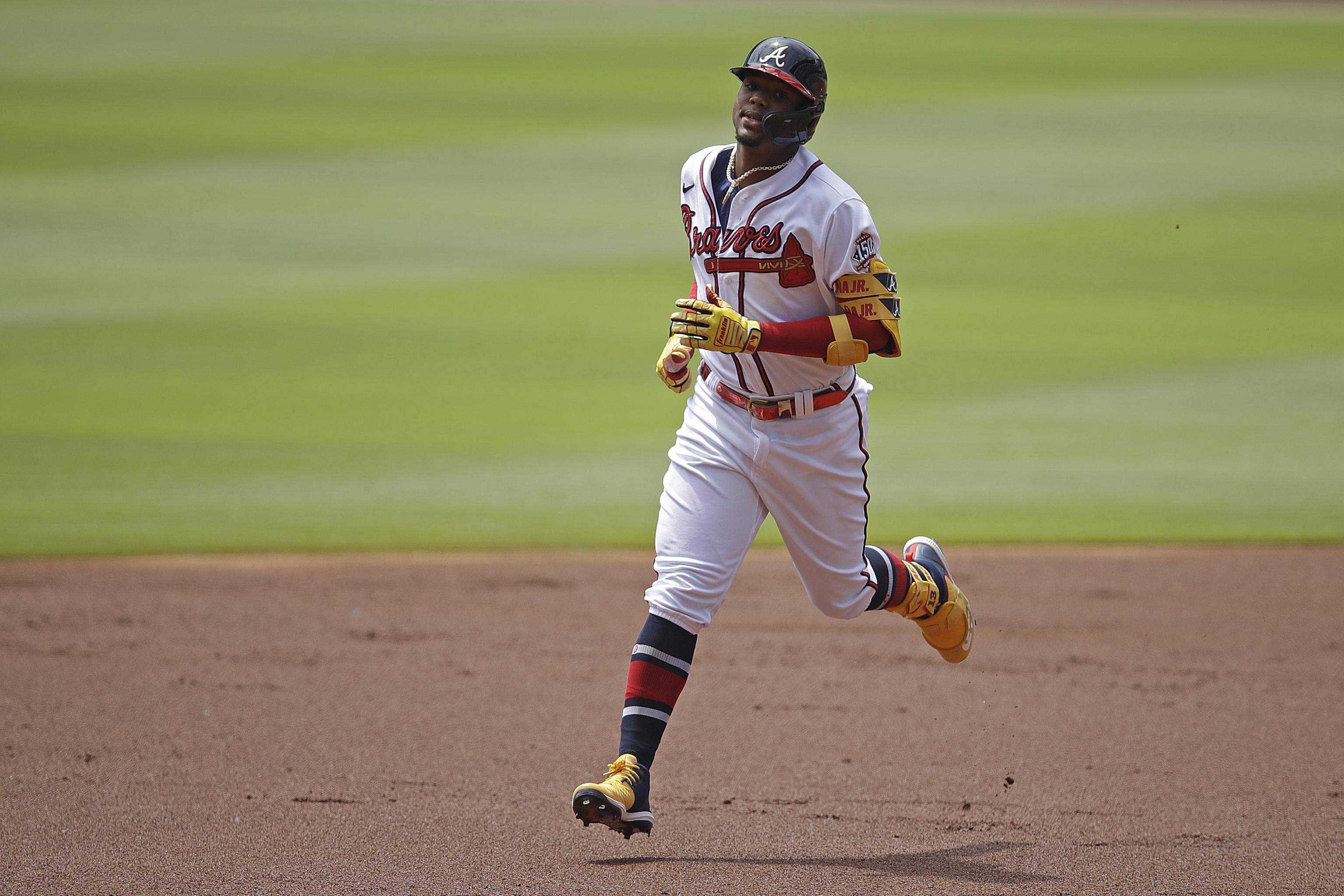 Ronald Acuna Jr. has mild abdominal strain, considered day-to-day