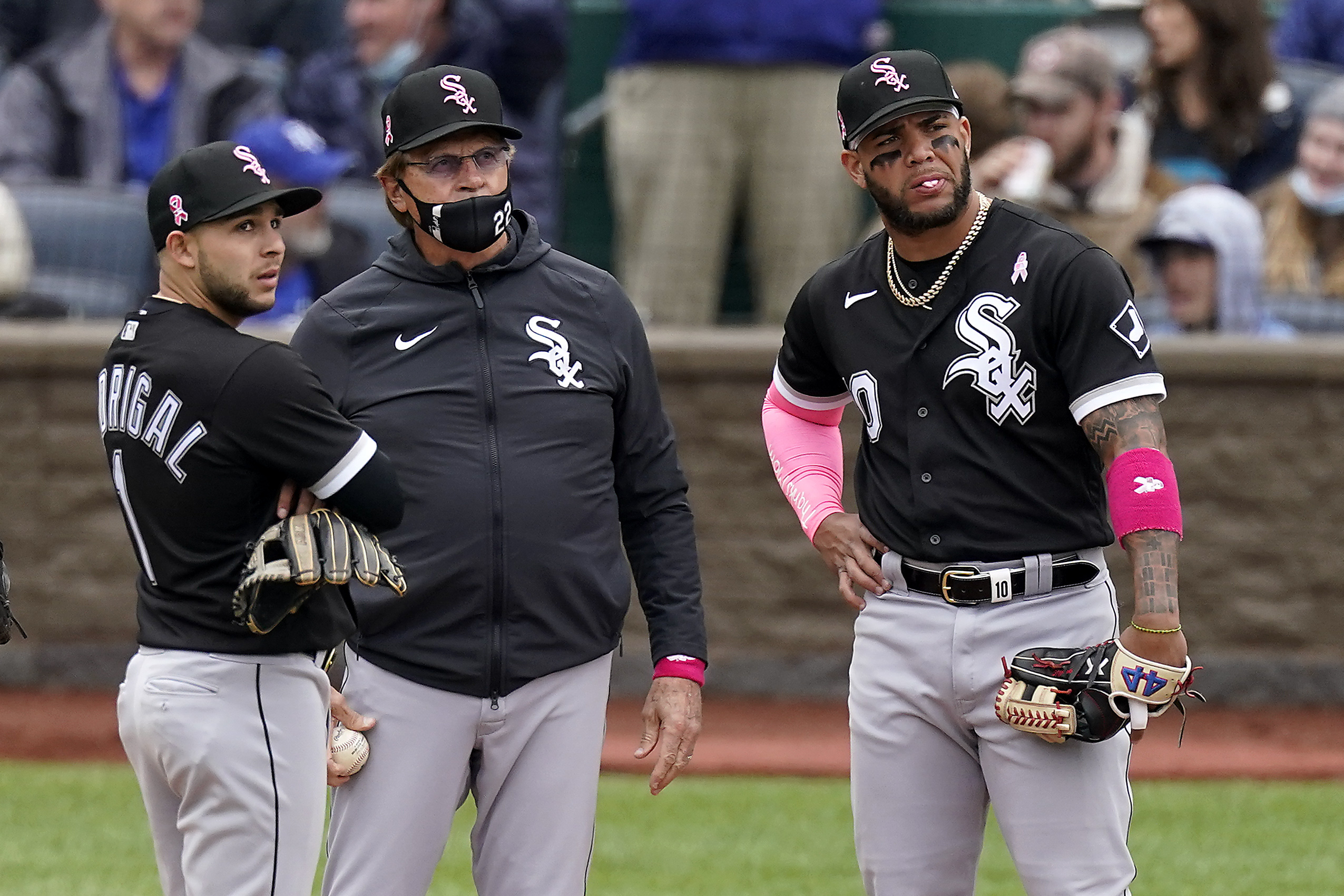 I doubt he survives the AS Break La Russa has no clue - Chicago White Sox  fans frustrated with manager Tony La Russa after another baffling decision