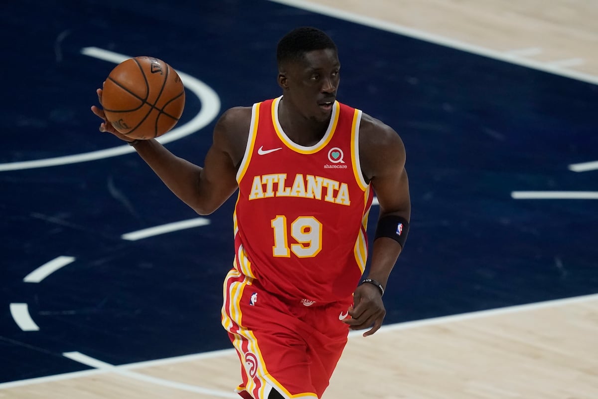 Tony Snell Agrees to 1-Year Contract with Blazers After 1 Season with Hawks