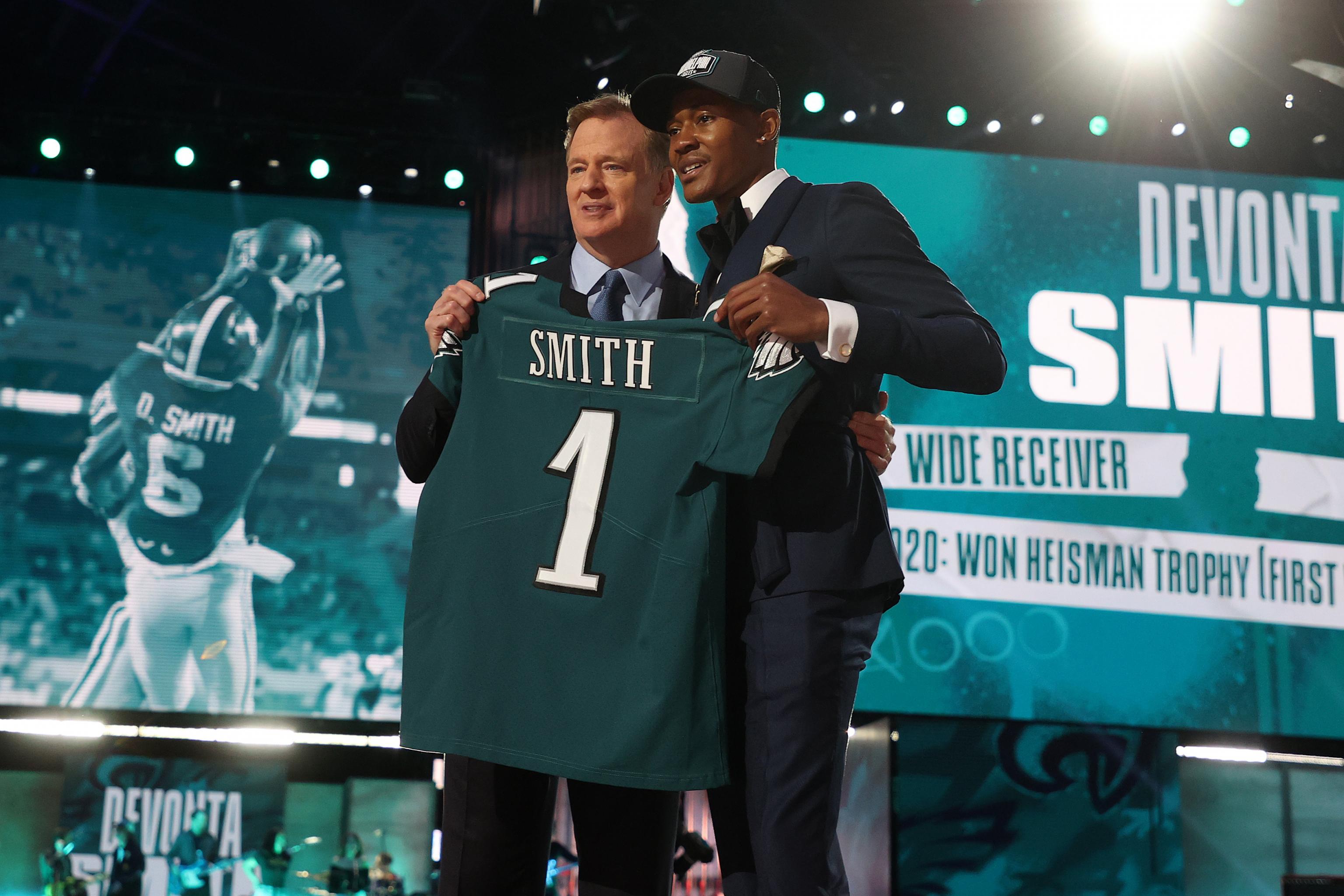 What is DeVonta Smith's net worth? Contract breakdown and salary of Eagles  WR