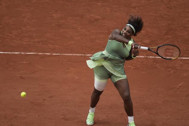 United States Serena Williams plays a return to United States's Danielle Collins during their third round match on day 6, of the French Open tennis tournament at Roland Garros in Paris, France, Friday, June 4, 2021. (AP Photo/Christophe Ena)
