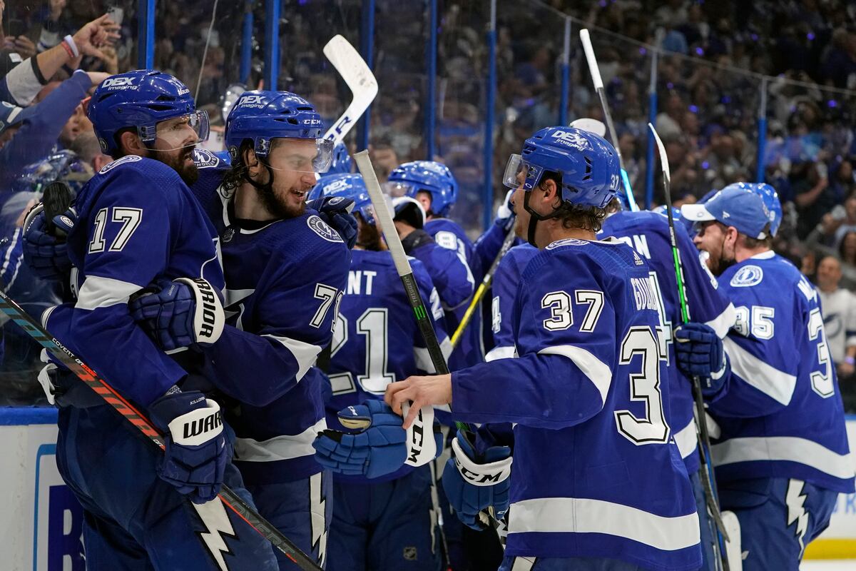 NHL Playoffs 2021: Updated Schedule, Predictions for ...