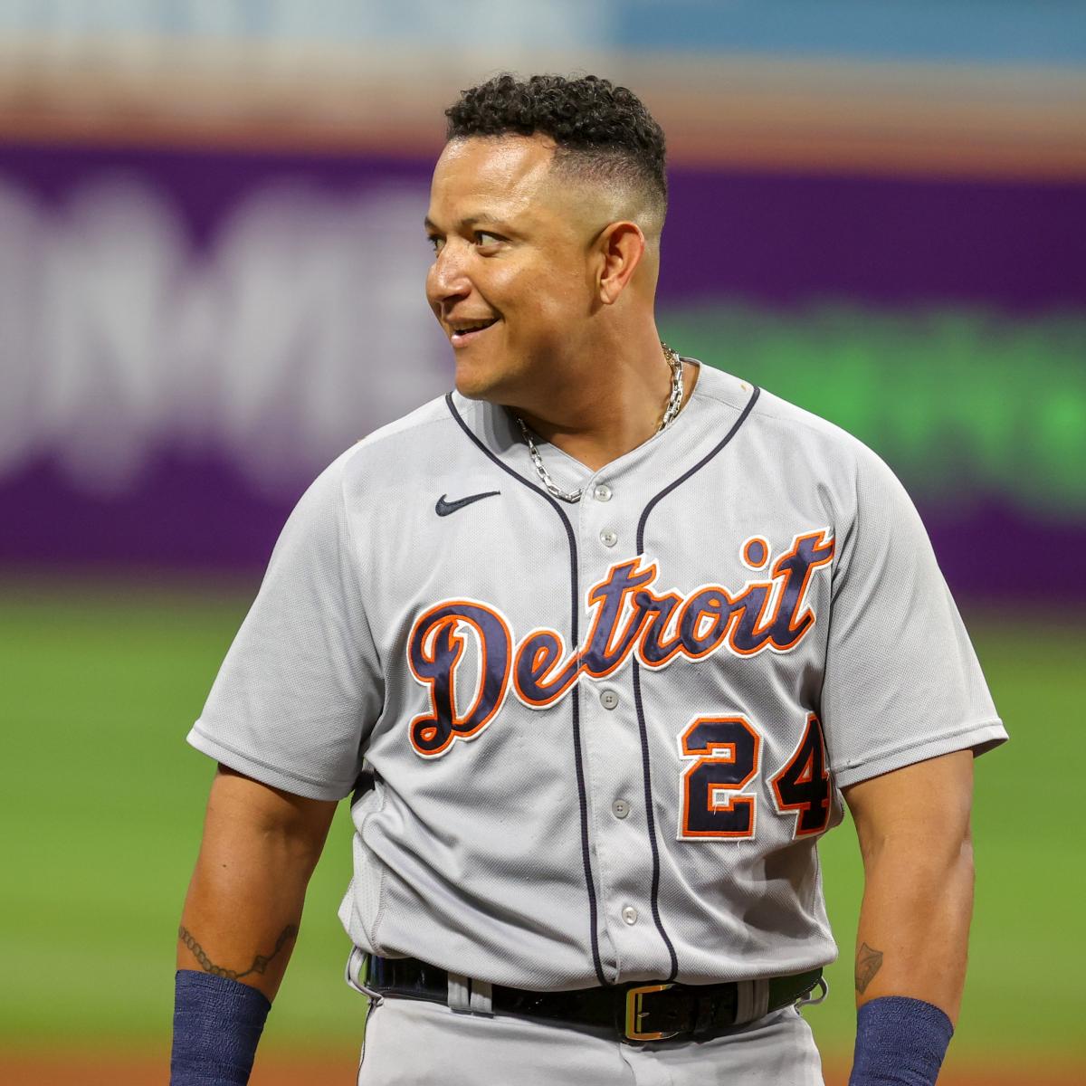 Miguel Cabrera joins 500 home run club and finds forever - Sports  Illustrated