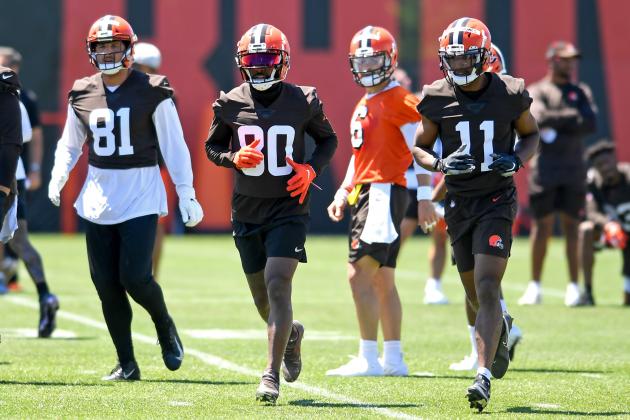 BEREA, OH - JUNE 16: Wide receivers Jarvis Landry #80 and Donovan Peoples-Jones #11 of the Cleveland Browns run a drill during a mini camp at the Cleveland Browns training facility on June 16, 2021 in Berea, Ohio. (Photo by Nick Cammett/Diamond Images via Getty Images)