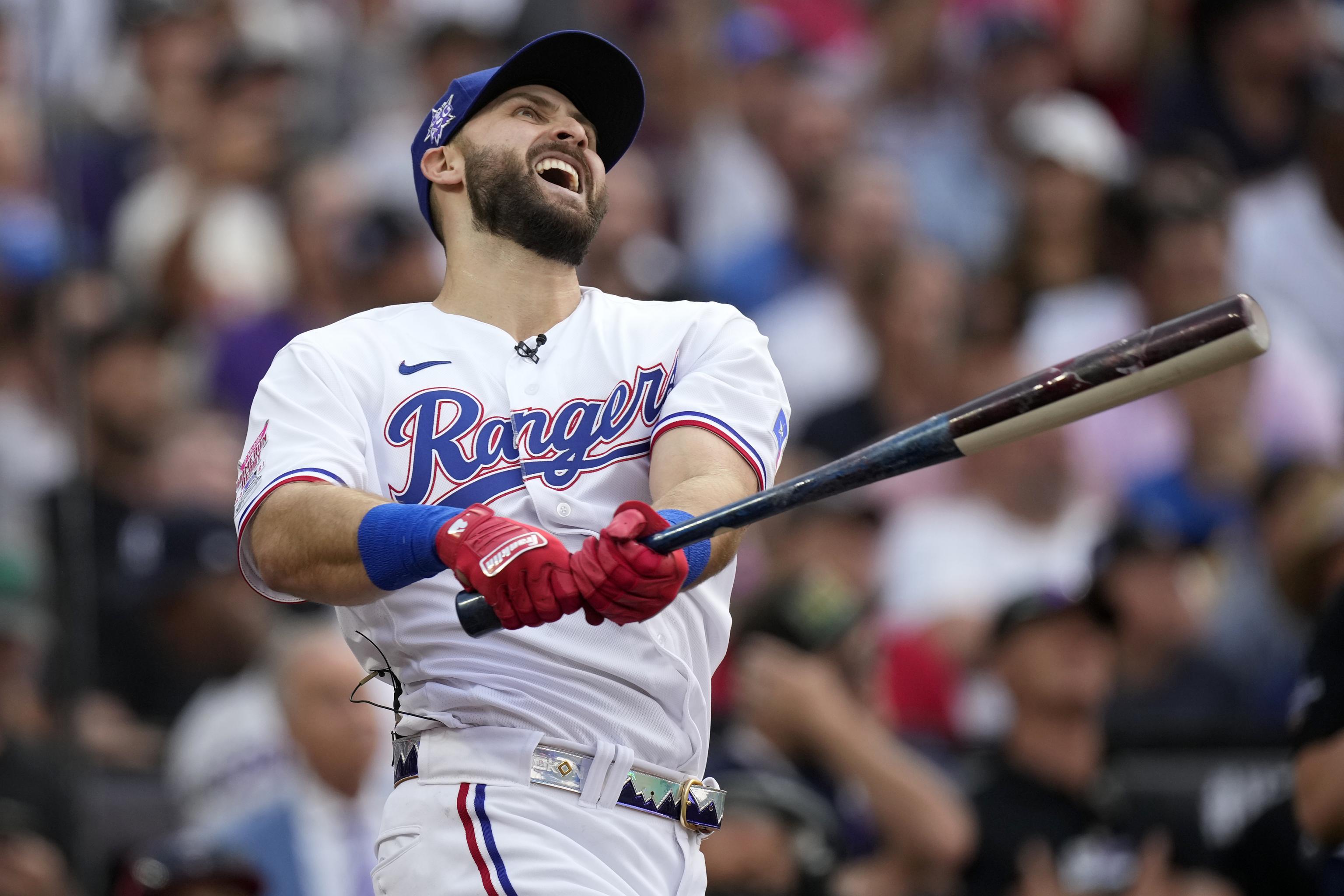 Who did Yankees give up for Rangers' Joey Gallo? 