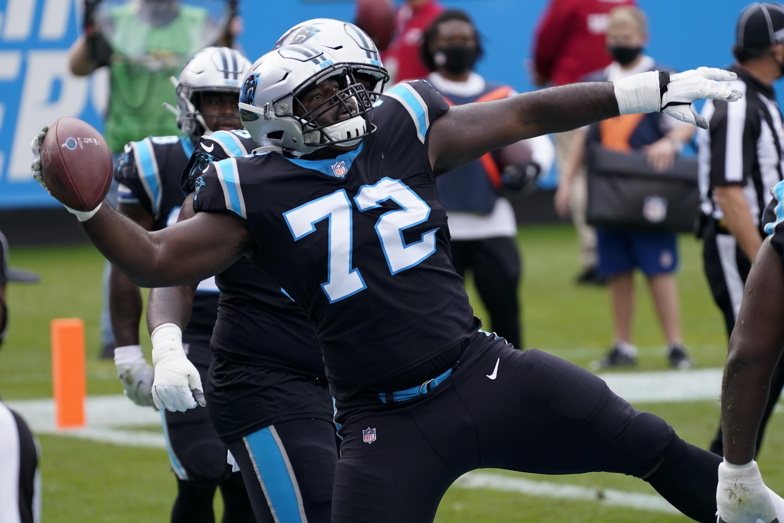 Report: Carolina Panthers sign star tackle Taylor Moton﻿ to 4-year